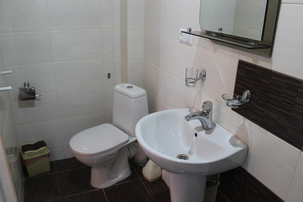 Ponto Hotel Kobuleti Habitación foto
