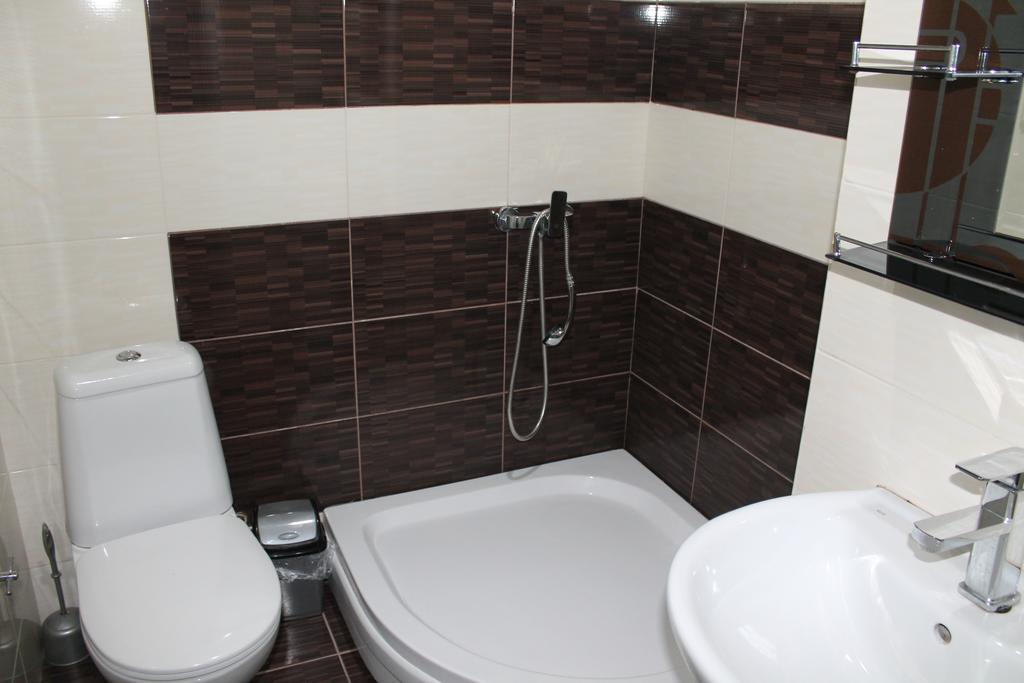 Ponto Hotel Kobuleti Habitación foto