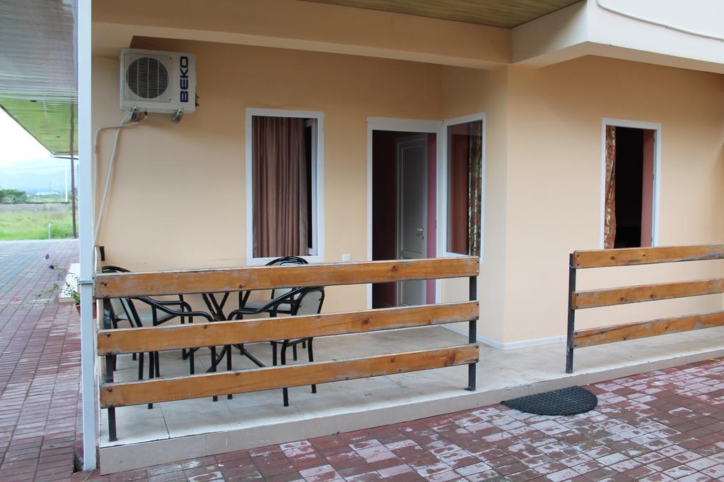 Ponto Hotel Kobuleti Habitación foto