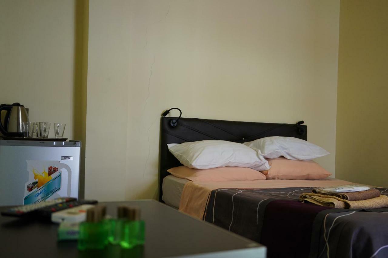 Ponto Hotel Kobuleti Habitación foto