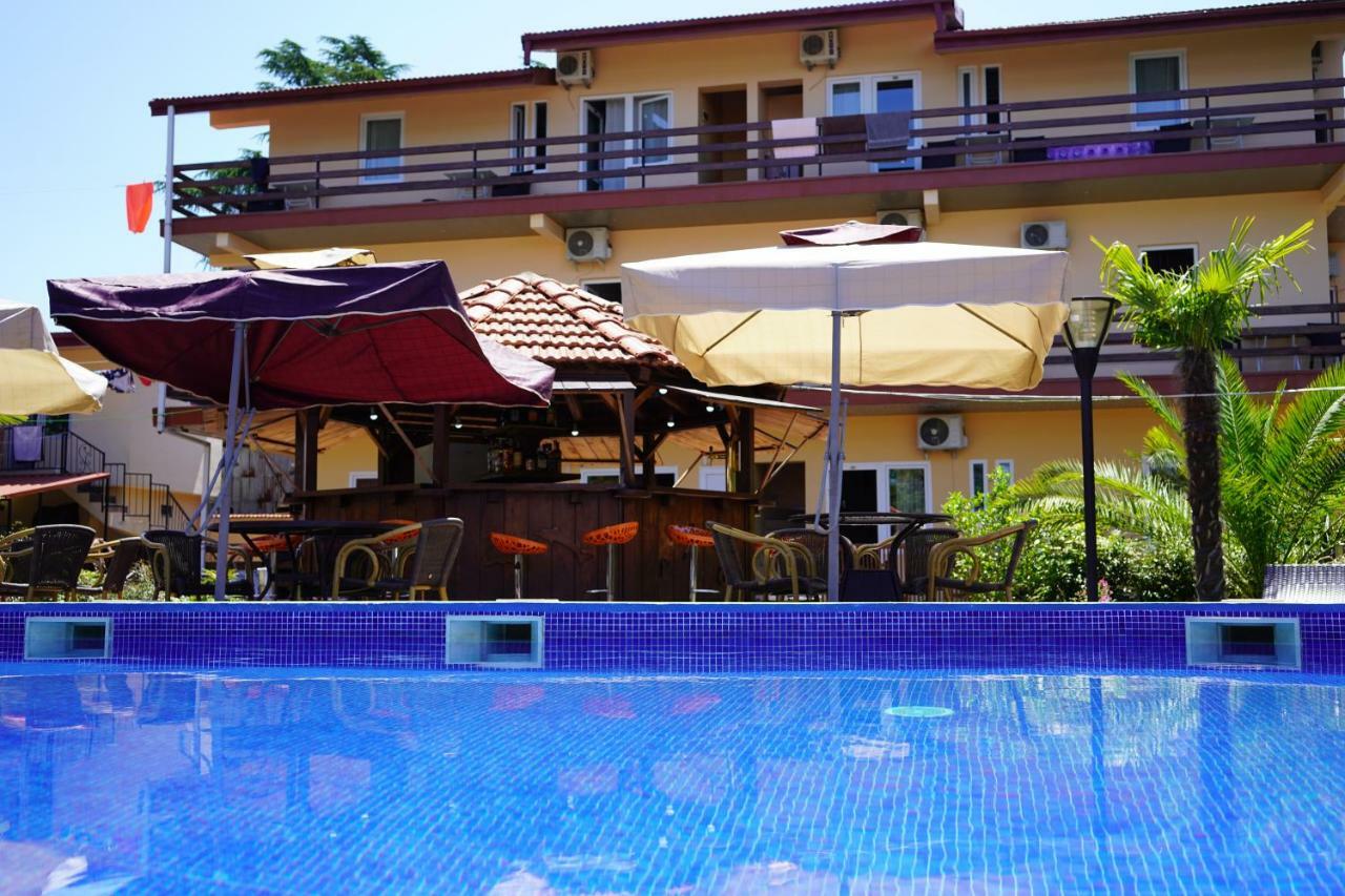 Ponto Hotel Kobuleti Exterior foto