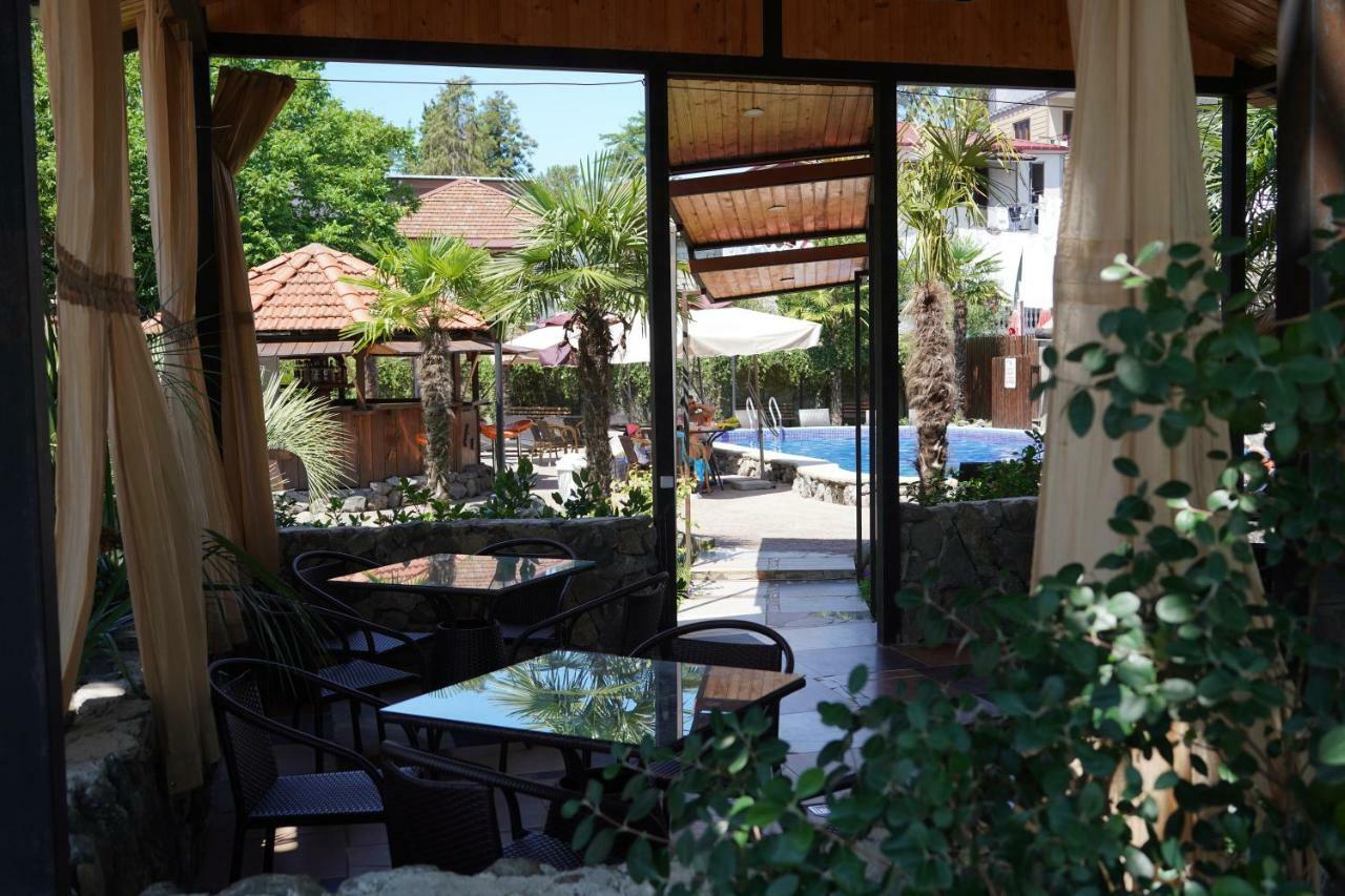 Ponto Hotel Kobuleti Exterior foto